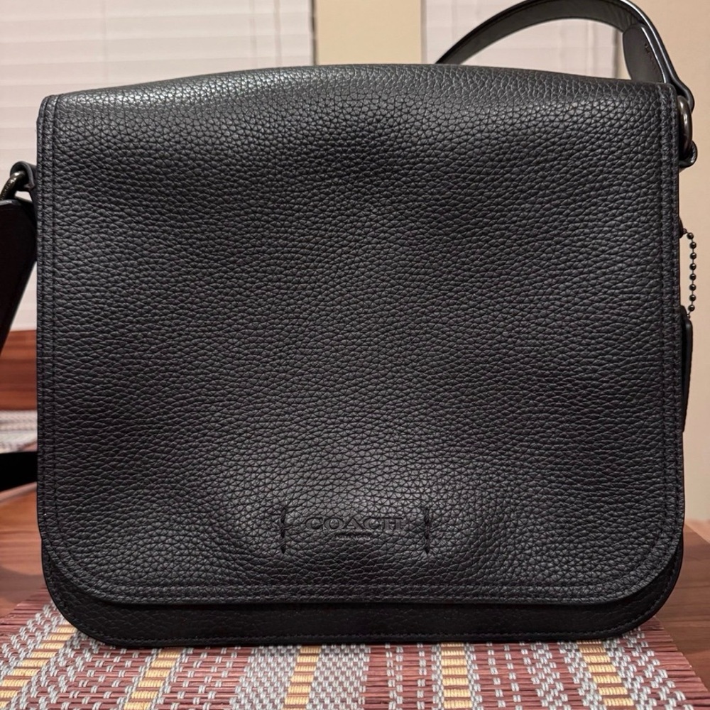 UEC Coach Gotham Pebbled Black Leather Messenger Bag